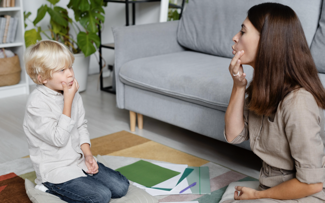 A terapia da fala, articulação verbal e a motricidade orofacial